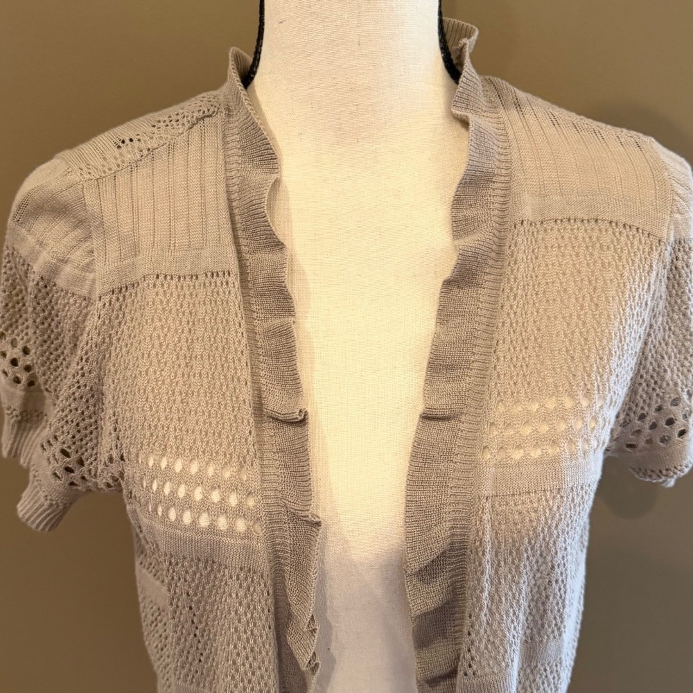 NWT AGB Tan Knit Crochet Ruffle Puff Sleeve, Size Large - Picture 2 of 14